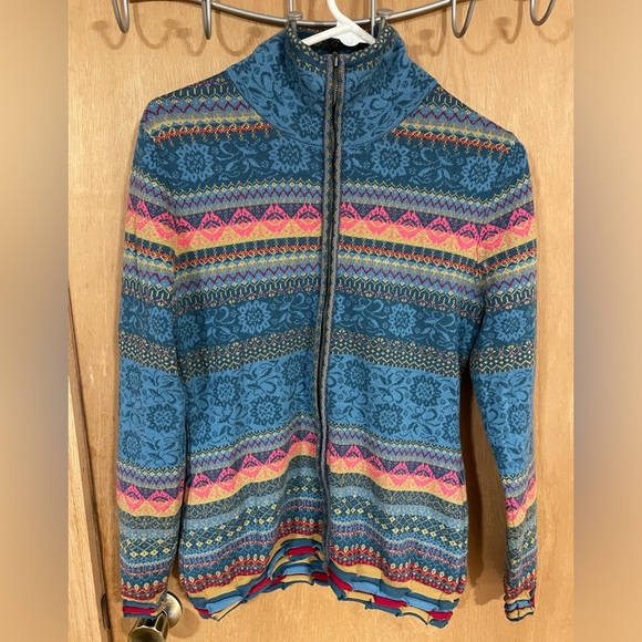 ICELANDIC DESIGN- Zip-Up Sweater, 100% Wool - Picture 1 of 5